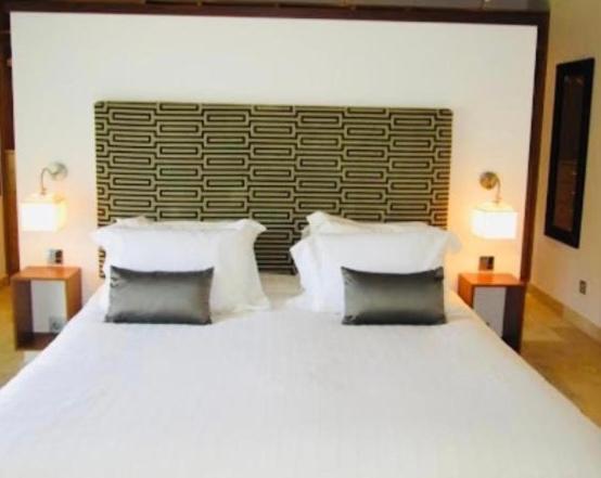 Central Rooms Lagos Exterior photo